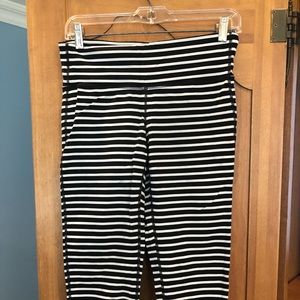 Athleta High Rise Chaturanga Capri